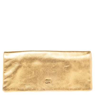 Pre-owned Carolina Herrera Leather Clutch Bag In Gold