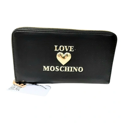 Pre-owned Moschino Love Wallet In Black