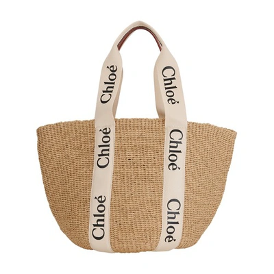 Shop Chloé Woody Large Basket Bag In White