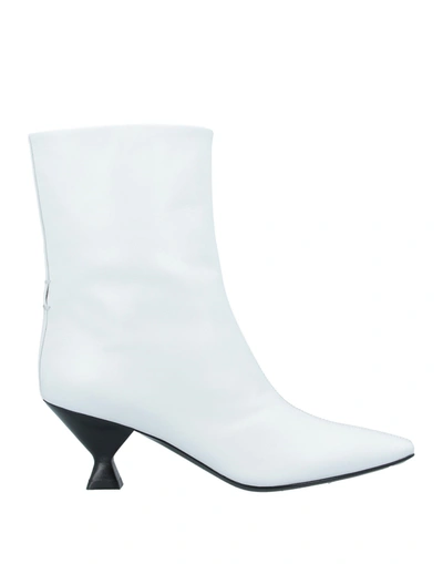 Shop Maria Luca Woman Ankle Boots White Size 9 Lambskin