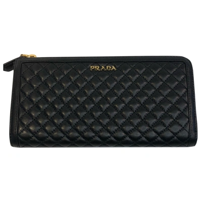 Pre-owned Prada Diagramme Leather Wallet In Black
