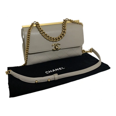 Cocoon leather tote Chanel Silver in Leather - 36450093