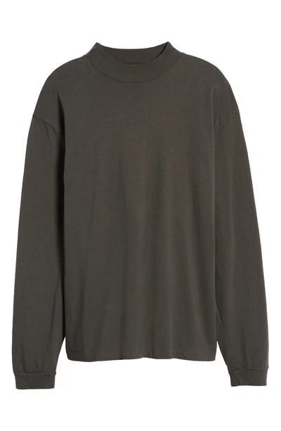 Shop John Elliott 900 Long Sleeve Mock Neck T-shirt In Charcoal