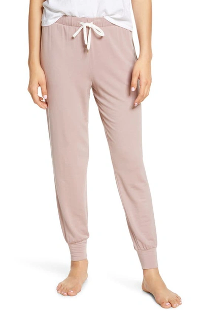 Honeydew Intimates Honeydew Travel Light Joggers In Maple
