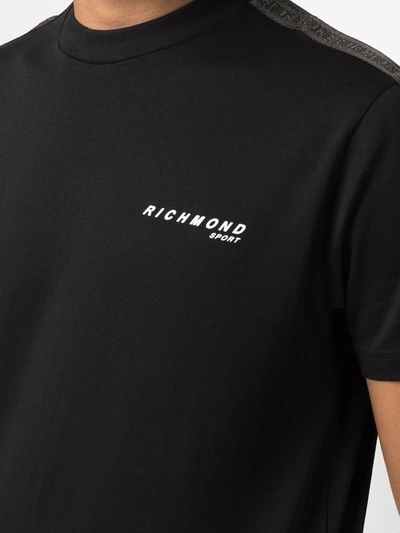 Shop John Richmond Logo Print T-shirt In Schwarz