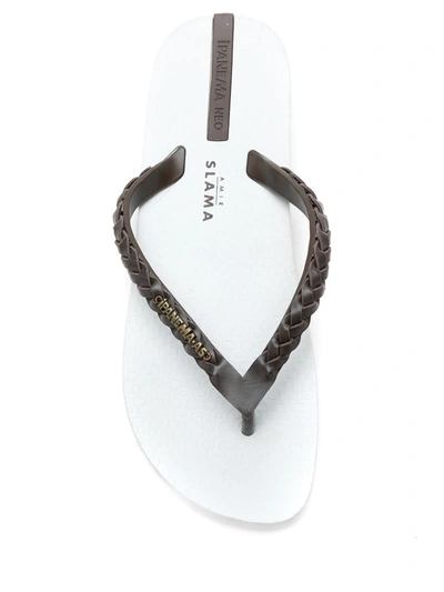 Shop Amir Slama Confortável Flip Flops In White