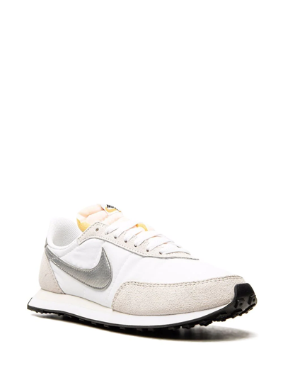 Nike Waffle 2 Sneakers In White And Silver In White