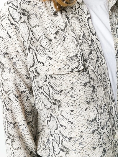 EQUIPMENT SNAKE PRINT SHIRT - 中性色