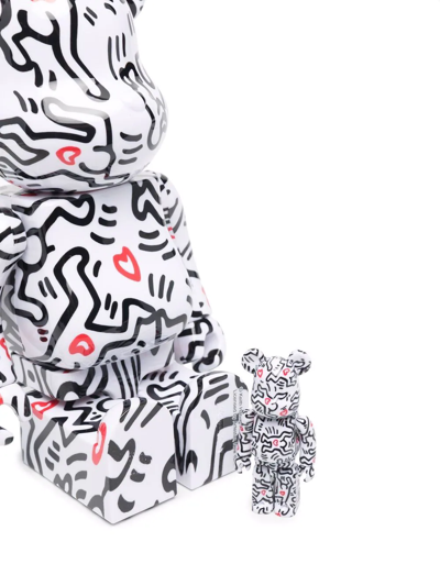 Shop Medicom Toy Be@rbrick Keith Haring 100% And 400% Figure Set In 白色