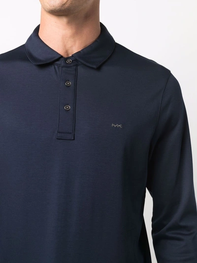 Shop Michael Kors Embroidered-logo Polo Shirt In Blau