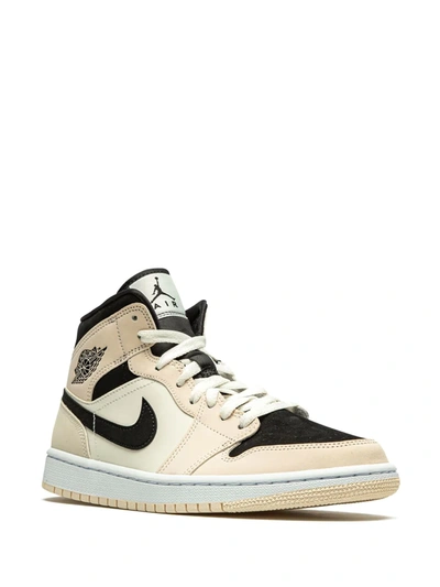 Jordan Wmns Air  1 Mid Sneakers In White