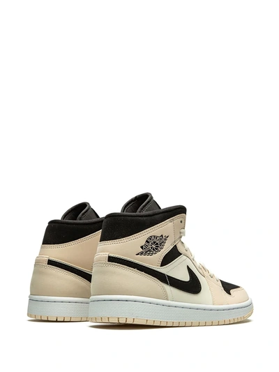 Jordan Wmns Air  1 Mid Sneakers In White