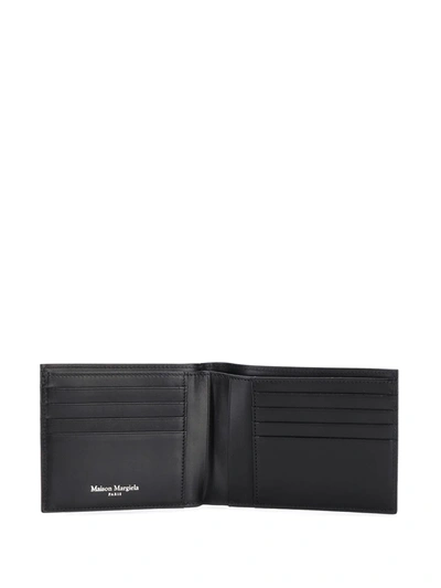 Small Bi-fold Leather Wallet In Black