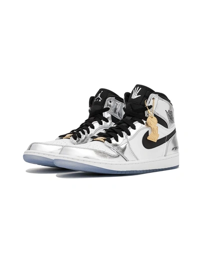 Jordan Air  1 Hi Retro Sneakers In White