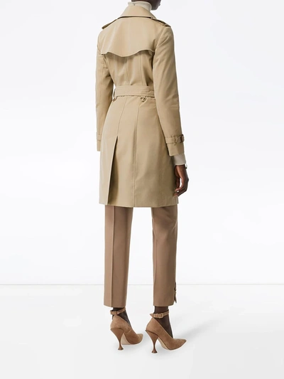Burberry Chelsea Heritage Double-breasted Trench Coat In Neutrals