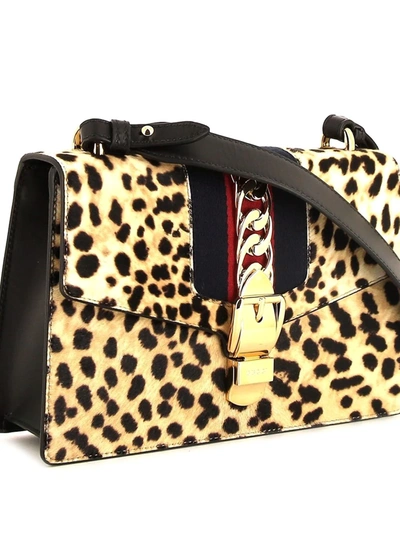 Pre-owned Gucci 2010s Sylvie Leopard-print Shoulder Bag In Neutrals
