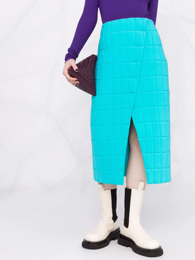 Shop A.w.a.k.e. Quilted-effect Skirt In Blau