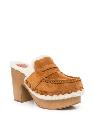 Chloé Joy Suede Block-heel Clogs In 褐色