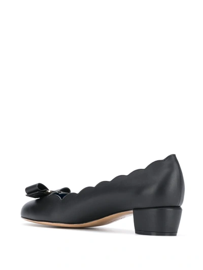 Shop Ferragamo Bow Detail Leather Pumps In Black