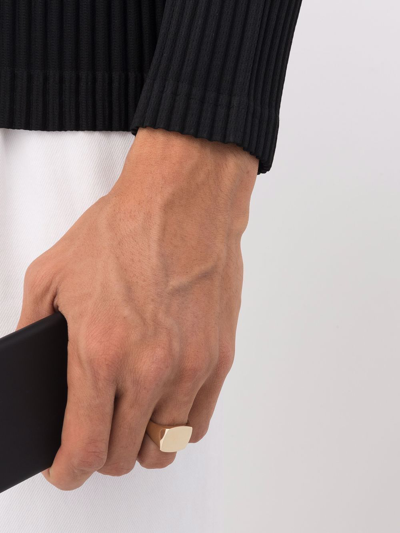 Tom Wood 9kt Yellow Gold Cushion Ring In Gold