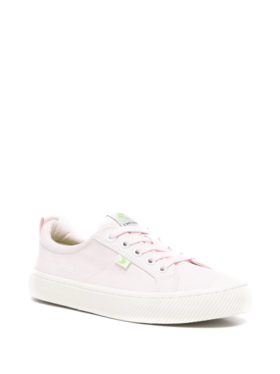 Cariuma Oca Low Off-white Canvas Vintage White Suede Sneaker Women In White