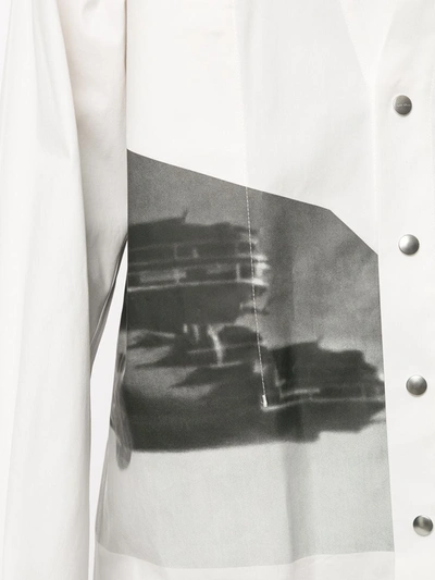 PHOTO PRINT V-NECK SHIRT