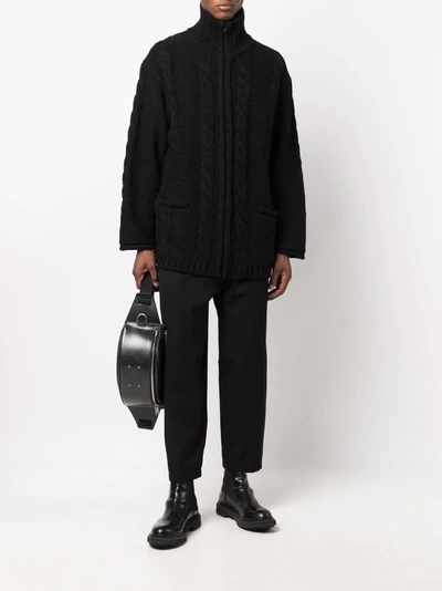 Shop Yohji Yamamoto Cropped Wool Trousers In 黑色