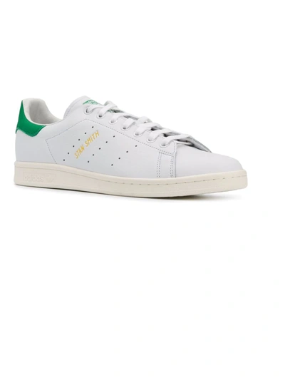 Adidas Originals Low Top Sneakers With Contrast Heel Tab In White