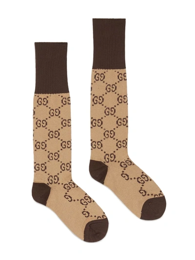 Shop Gucci Gg Supreme Ribbed-knit Socks In Neutrals