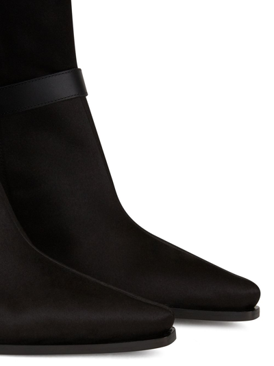 Giuseppe Zanotti Star Plaque Boots In Black