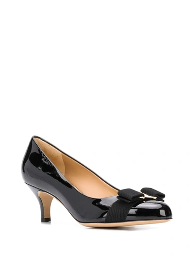 Shop Ferragamo Vara Bow Mid-heel Pumps In Black