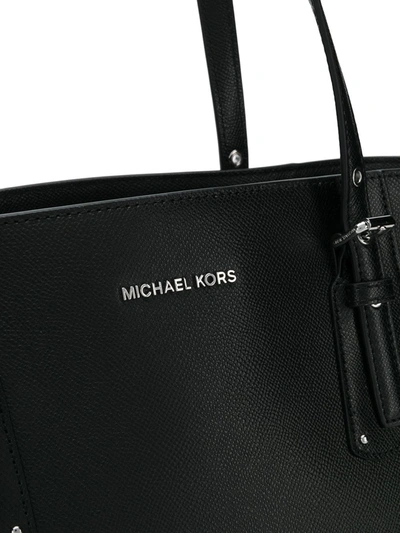 Michael Michael Kors Voyager Shoulder Bag In Black