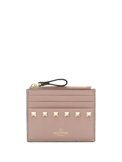 Shop Valentino Rockstud Zipped Leather Cardholder In Neutrals