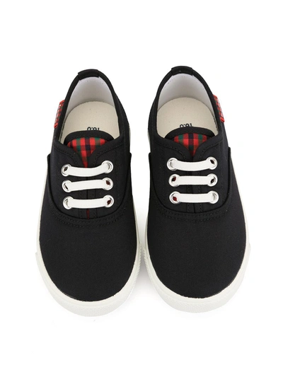 Familiar Canvas Low-top Sneakers In Black