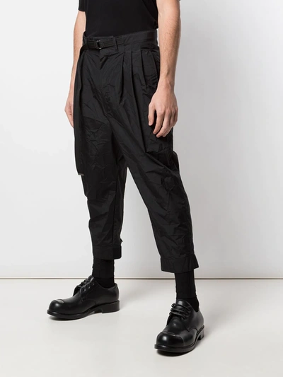 Shop The Viridi-anne Crinkle Effect Cropped Trousers In Black