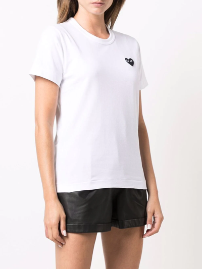 Comme Des Garçons Play Heart-embroidered Motif T-shirt In White