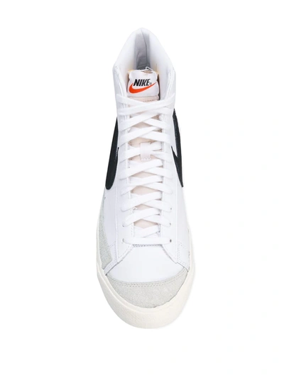 Nike Blazer Mid 77 Vintage Sneakers Bq6806-100 In White