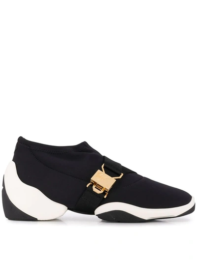 GIUSEPPE ZANOTTI BUCKLE JUMP SNEAKERS - 黑色