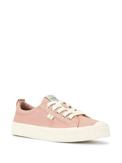Cariuma Ladies Oca Low Lace-up Canvas Trainers In Pink