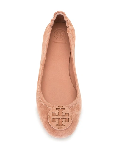 Shop Tory Burch Logo Plaque Ballerina Shoes In Pink