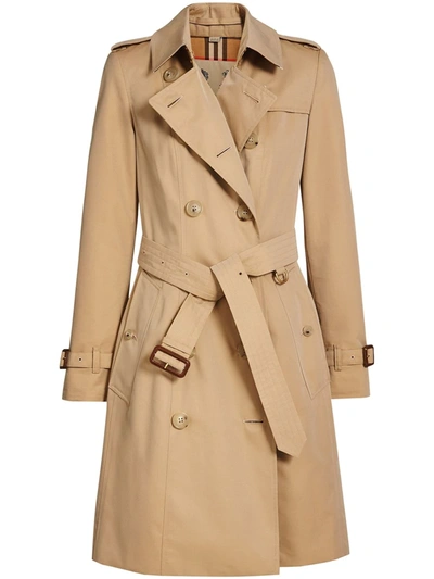 Shop Burberry The Chelsea Heritage Trench Coat In Neutrals