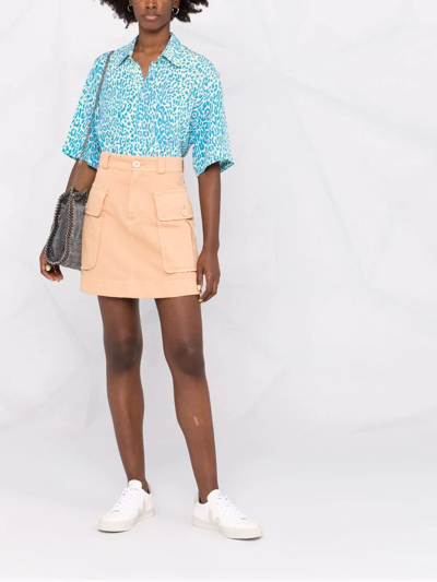 Stella Mccartney Animalier Print Silk Shirt In Blau