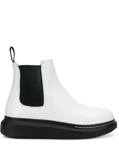 ALEXANDER MCQUEEN CHUNKY SOLE CHELSEA BOOTS - 白色