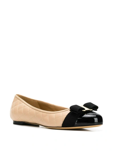 Shop Ferragamo Vara Contrast Ballerinas In Neutrals