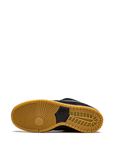 Nike Sb Dunk Low Pro Sneakers In Black