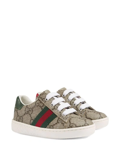 Shop Gucci Gg Supreme Low-top Sneakers In Neutrals