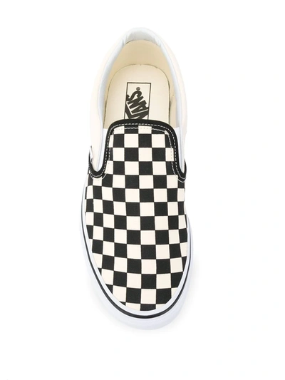 Vans Classic Slip On In Checkerboard Print In White And Black With White Stripe In White
