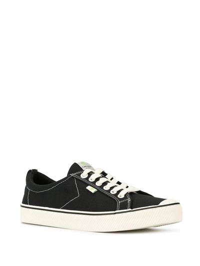 Cariuma Mens Black Mens Oca Low Organic-canvas Trainers 7 In Black