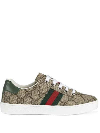 Shop Gucci Gg Supreme Low-top Sneakers In Neutrals