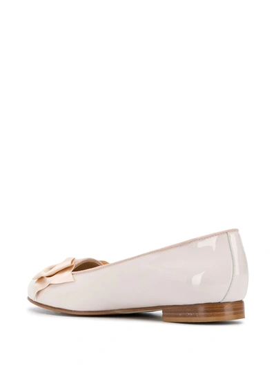 Scarosso Cloe Patent Leather Ballerina Shoes In Neutrals